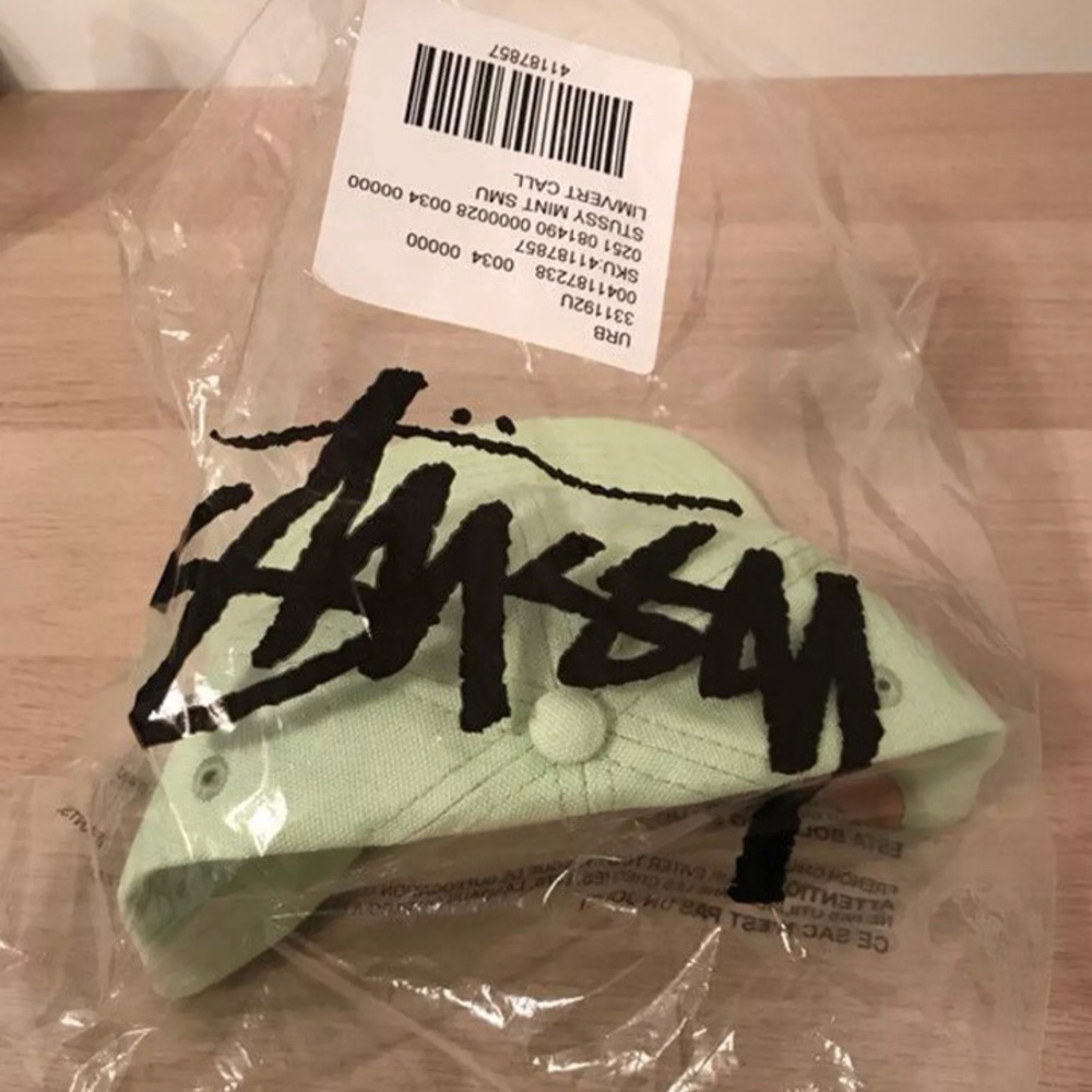 🆕 | 💚 Stussy x Urban Outfitters Hat - Picture 7 of 9